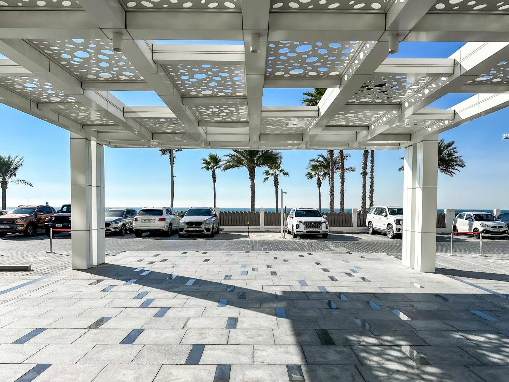Spacious Beachfront 2 Bedroom Apartment - The 8 Dubái Exterior foto